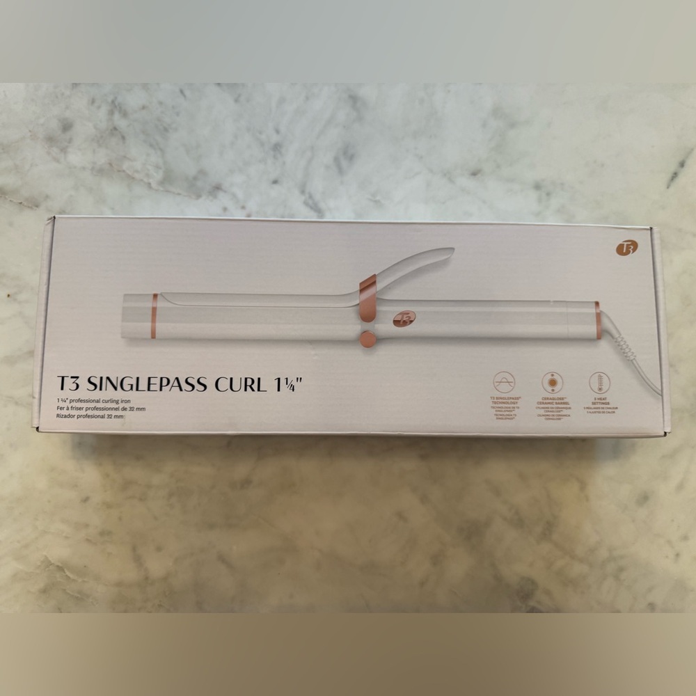 NIB T3 Singlepass Curl 1 1/4" Curling Iron